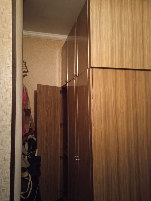 Срочно продаю шкаф