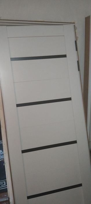 Продам межкомнатную дверь