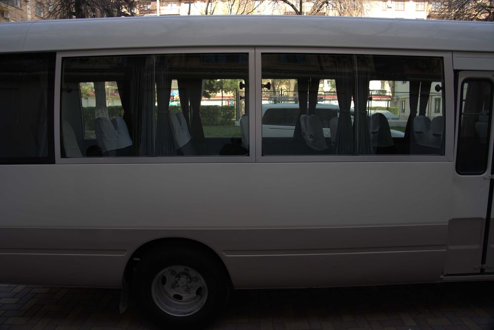 Встреча и проводы с аэропорта и экскурсия по Ташкенту Toyota Coaster