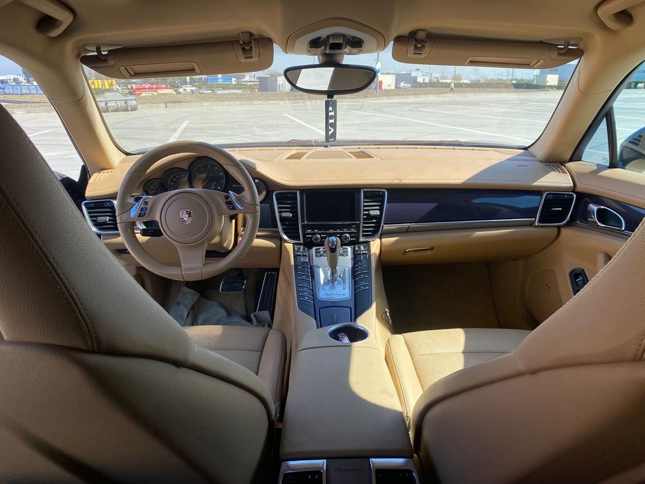 Porsche Panamera 3.6i An 2011 Pret  16500 Euro