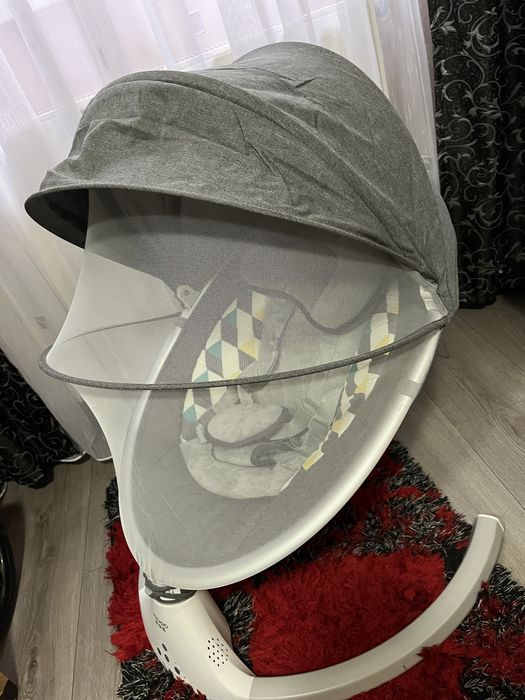 Balansoar electric pentru bebelusi