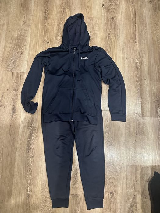 Продавам маркови комплекта Анцузи -  Adidas  и Jack Jones