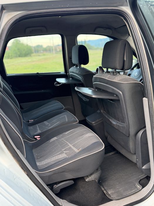 Renault Grand scenic 7 locuri 1.9dCi