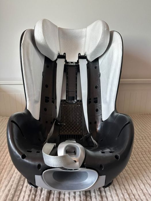 Scaun auto rotativ Cybex Sirona Z2 i-Size Plus si baza isofix Cybex