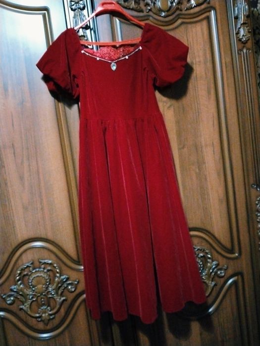 1 marta kiyilgan 2025 yil mart oyida olingan