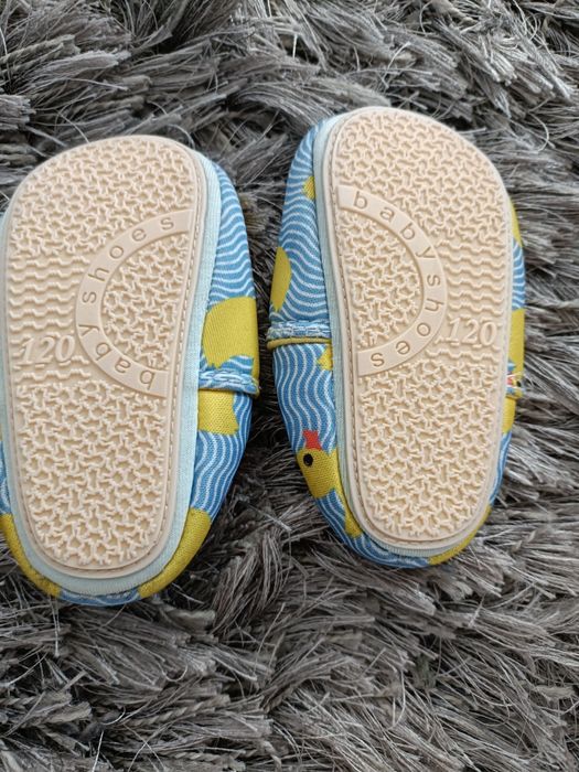 Botoșei bebe mărimea 20