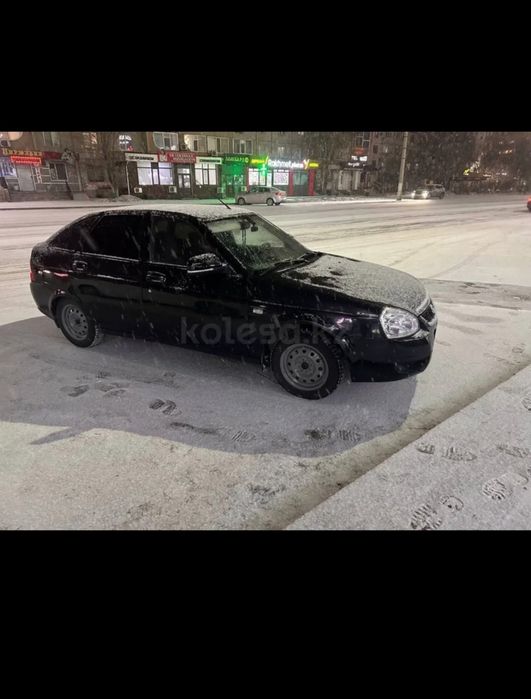 Продам машину приора 2