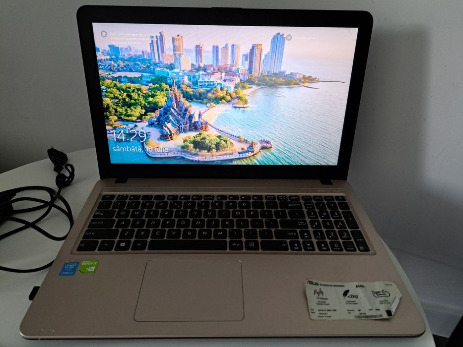 Laptop Asus A540L