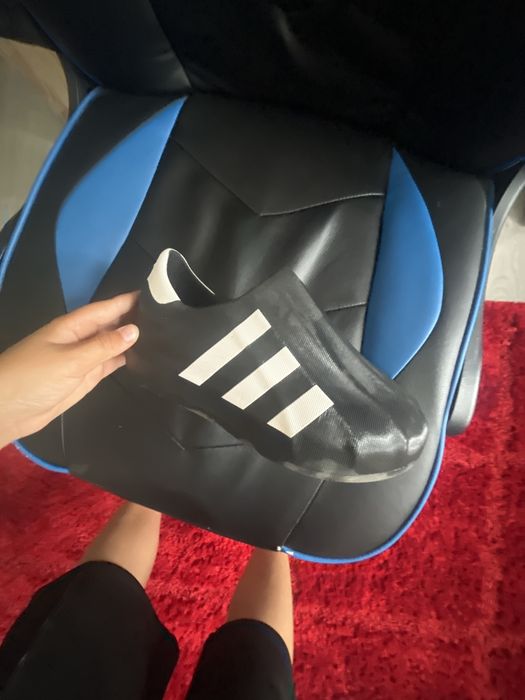 Adidasi adidas alb-negru