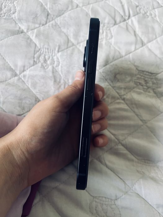 Iphine 15 , 128 гб