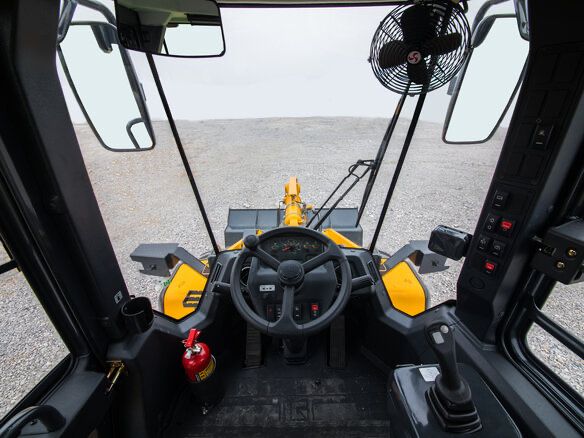 Рассрочка 0%. Предоплата 30%. Фронтальный Погрузчик 835N