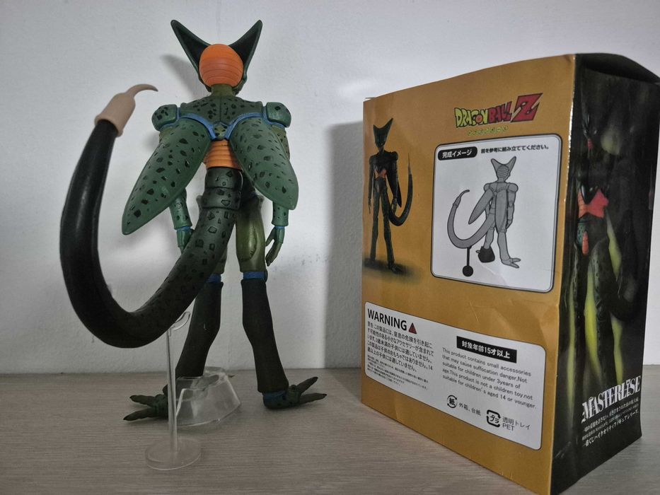 Figurina Dragon Ball Z Anime - Imperfect Cell