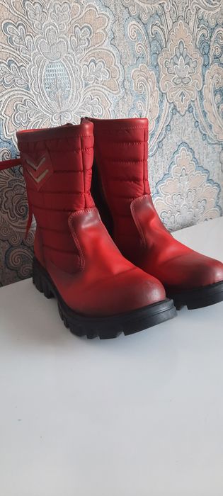 Продам сапоги на
