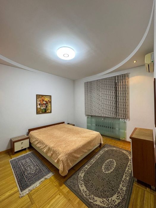 Продается 2/3/4 90м2 на ул. Садыка Азимова, Ц1