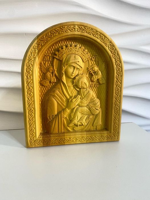 Продам иконы 3 D  размер 18/23 очень качественные