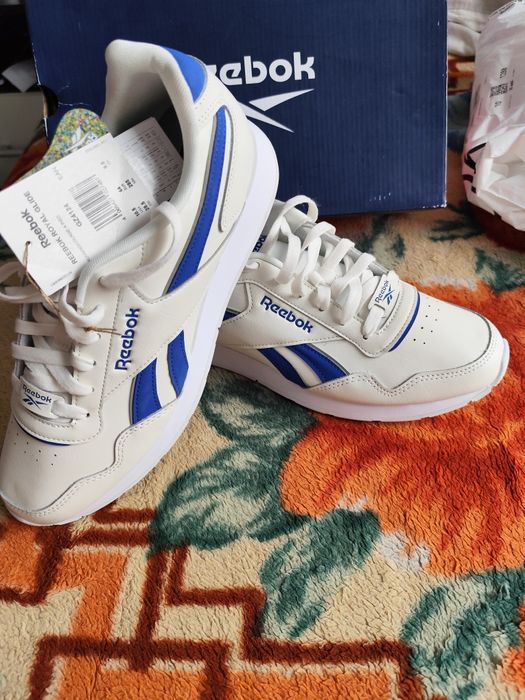 Продам мужские кроссовки Reebok