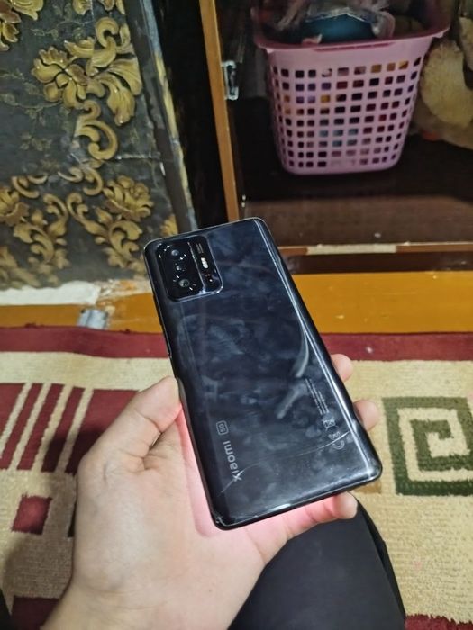 Xiaomi 11t + nokia c6-01