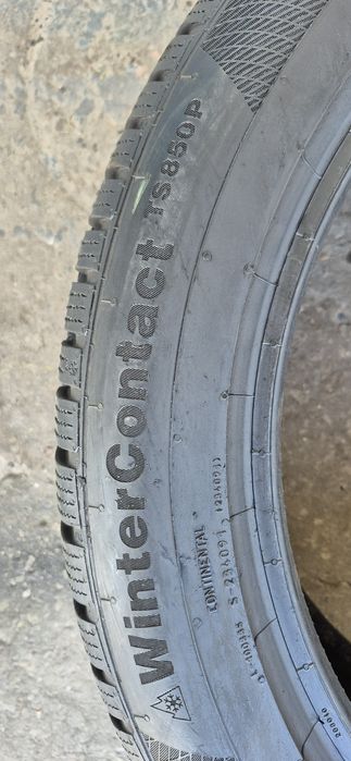 4 anvelope iarna,ca si noi,Continental 235/50/19.Pretul este pe bucata