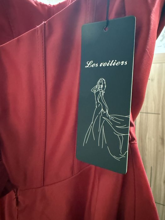 Вечерна рокля.