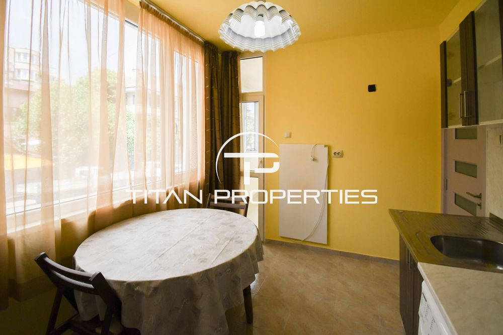 Дава се под наем Двустаен апартамент в София, Лозенец - 75 кв.м за 715 € - Снимка #4