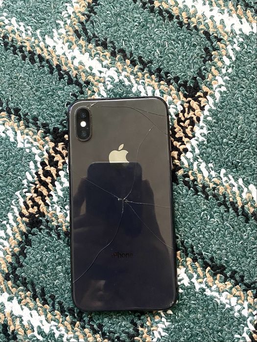 iPhone X sotiladi srochna