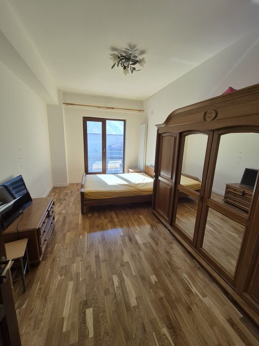 Mobila dormitor lemn masiv complet șifonier noptiere comoda tv