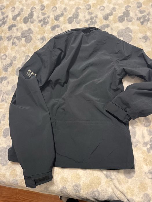 Geaca impermeabila ideala pt munte