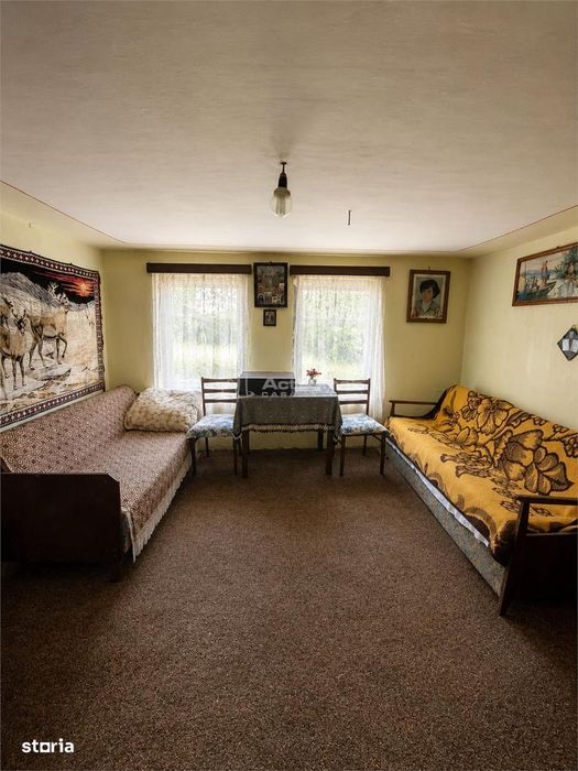 Casa de vanzare cu 2112 mp teren