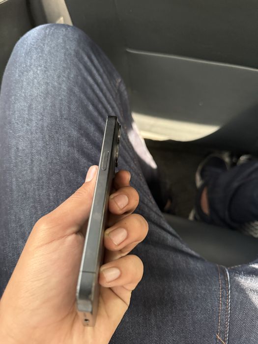 Iphone 15 pro продается срочно !!!