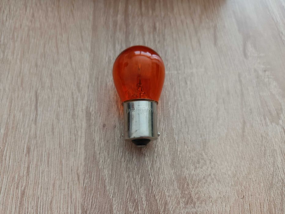 Крушка стоп габарит 12V,крушки за мигачи 12V,букса, фасунга за крушки,букси