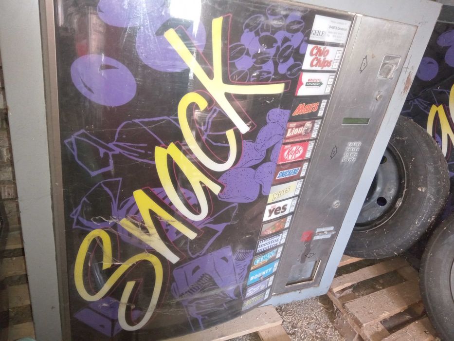 Машина за безалкохолни Зануси