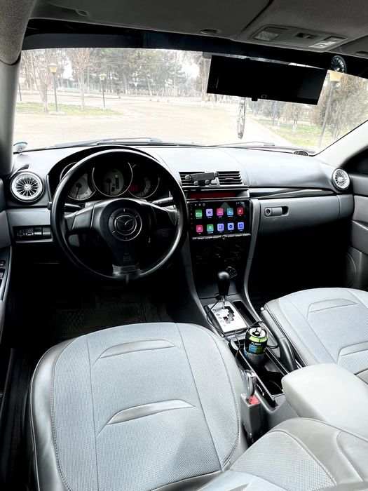 Mazda 3 Srochna Sotiladi xolati yaxshi Faqat Naxtka