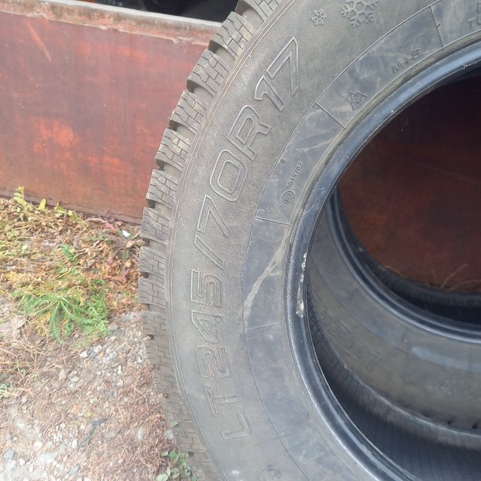 Продам зимние шины