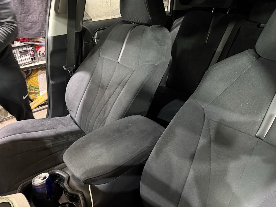 Модельные Чехлы рав4