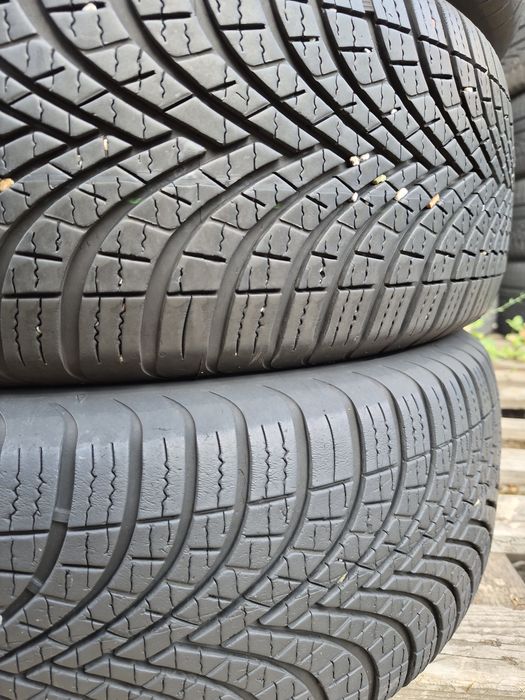 4бр. 215 65 16 Dunlop всесезонни.