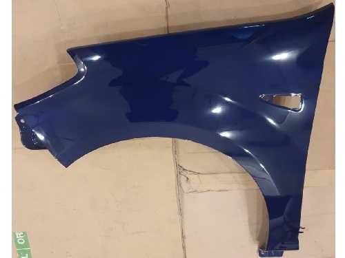 Aripa stanga Dacia Sandero I vopsita albastru D42