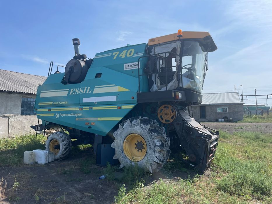 Комбайн ESSIL 740