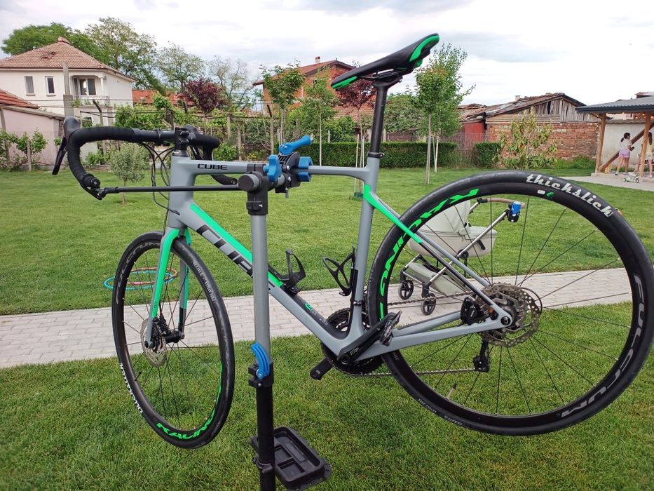 Cube Attain карбон