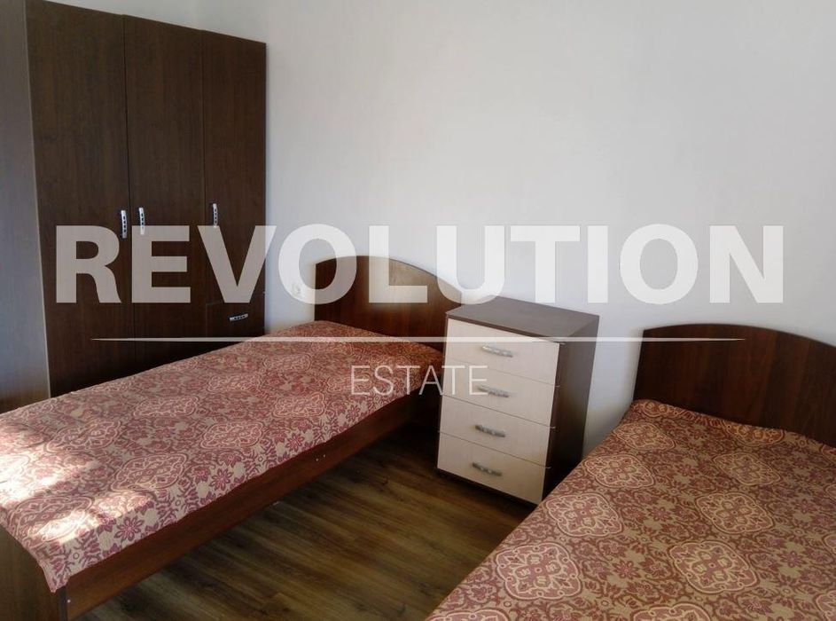 Дава се под наем Тристаен апартамент в Варна, Погреби - 65 кв.м за 458.49 € - Снимка #3