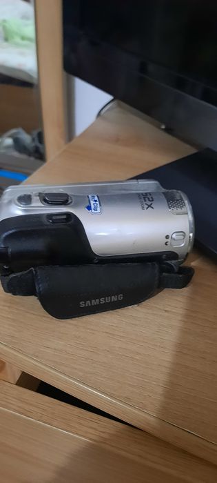 Продам видеокамеру.