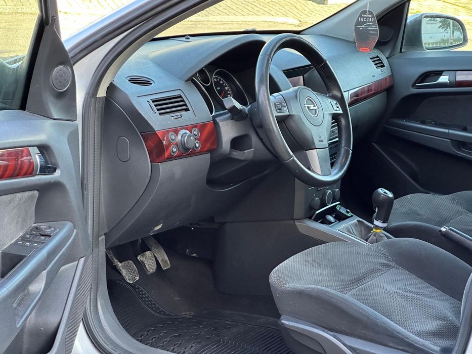 De vanzare opel astra h motor 1.7 cdti