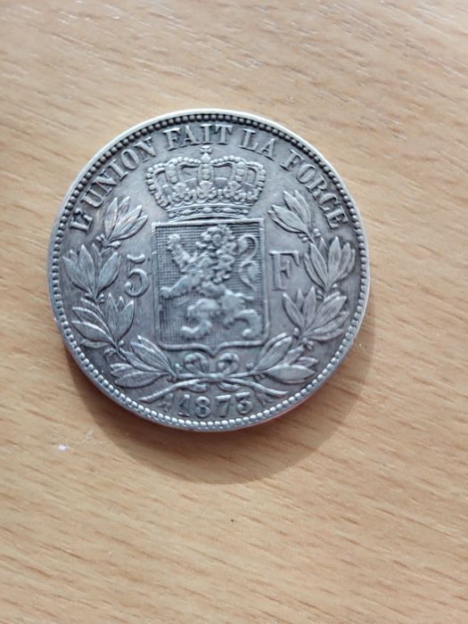 Продам монету, серебро