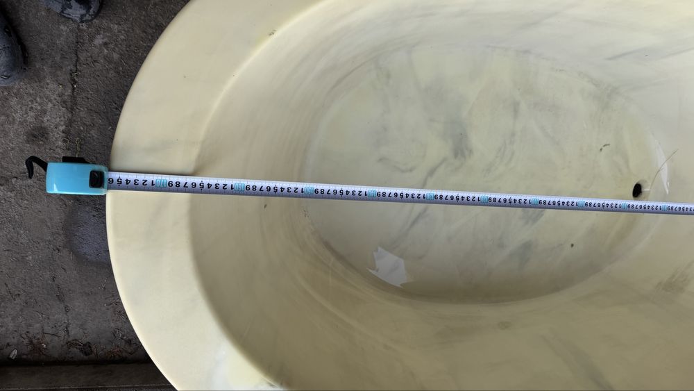 Мраморная ванна.