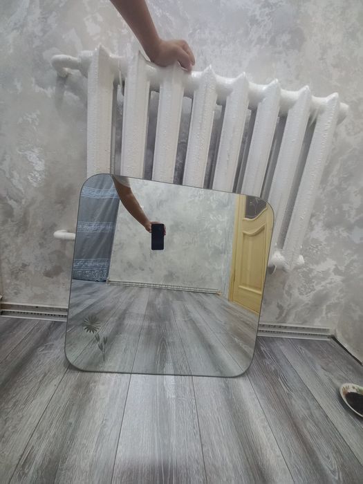 Зеркало, ойна сотилади