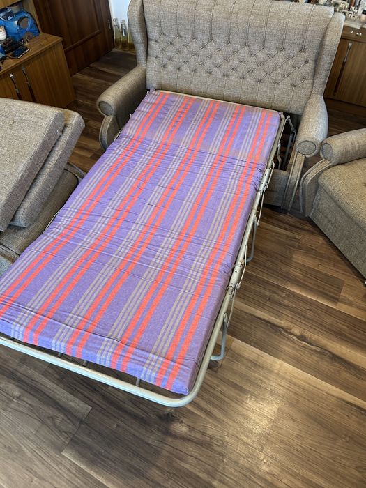 Холова гарнитура , диван