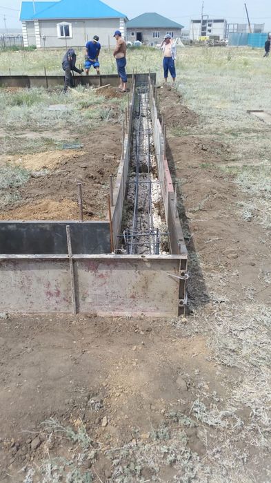 Сдам металлические опалубки с замками.