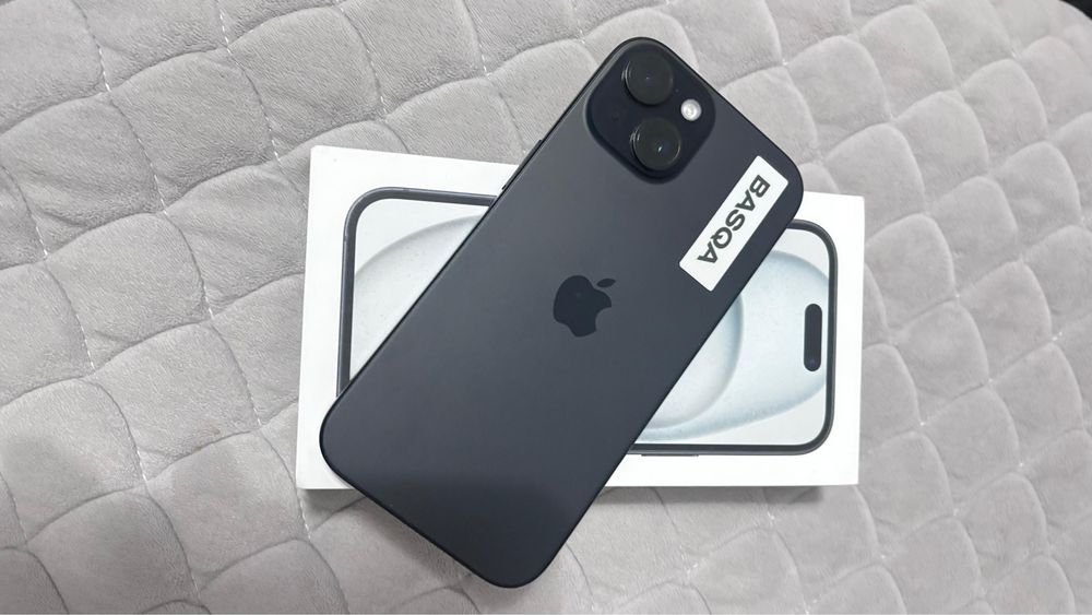 iPhone 15 продается