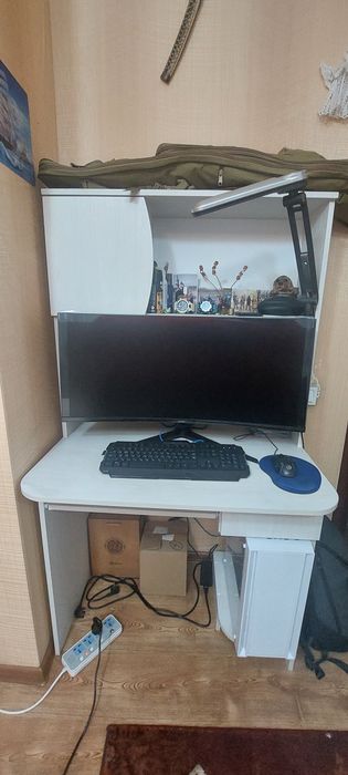 Компьютерный стол