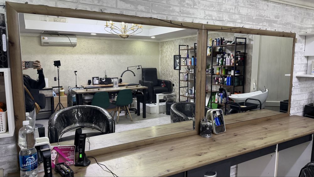 Продам зеркало для салона красоты