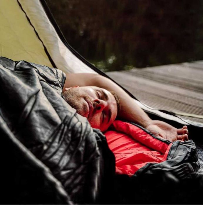 Лек летен спален чувал Living & Garden в различни цветове